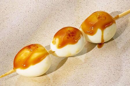 Шашлычок из перепелиных яиц