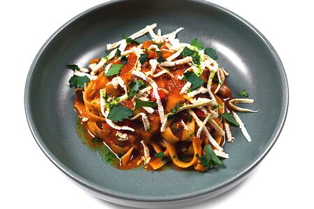 Фетучини с тофу и овощами