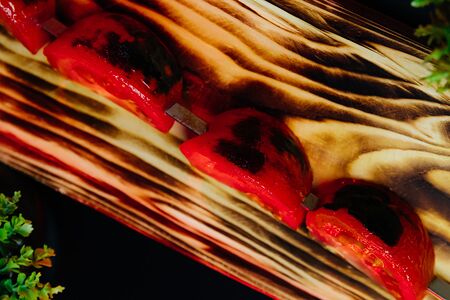 Помидоры на мангале 