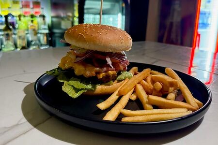 Бургер Kaif с говядиной