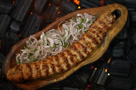 Фирменный люля-кебаб из курицы