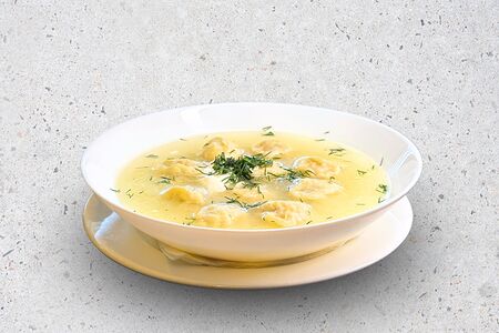 Пельмени с бульоном 