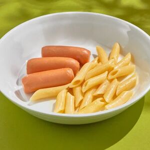 Сосиски из индейки с макаронами 