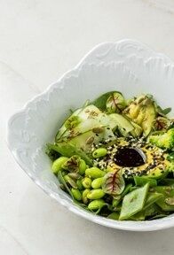 Зеленый салат боул