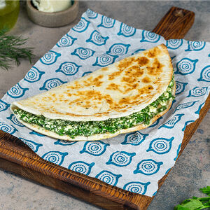 Кутаб с зеленью и сыром