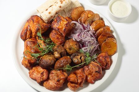 Ассорти шашлыков из птицы