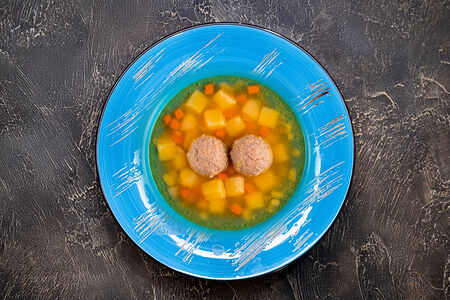 Суп тефтелей