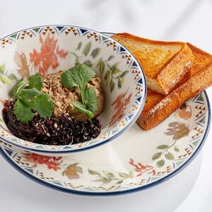 Паштет Су-Вид с бриошью и луковым конфи