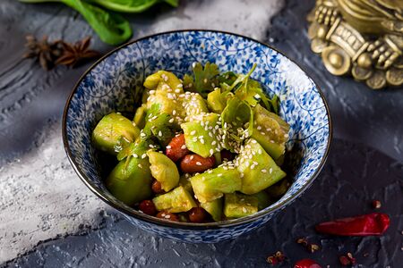 Салат Битые огурцы