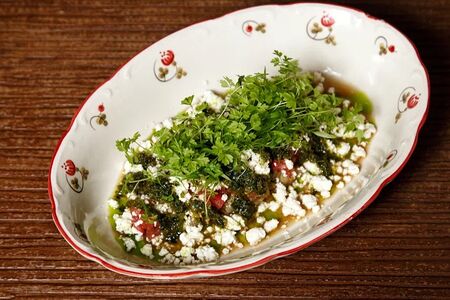 Печёный баклажан с чеченской брынзой и томатами