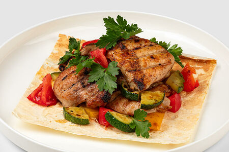 Куриные бёдрышки на гриле