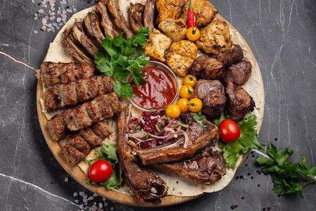 Ассорти из шашлыков с бараниной
