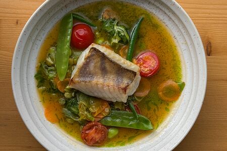 Филе судака с соте из овощей