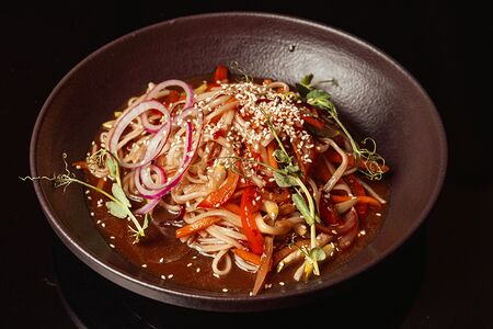 Вок с курицей