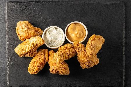 Острые крылышки в хрустящей панировке