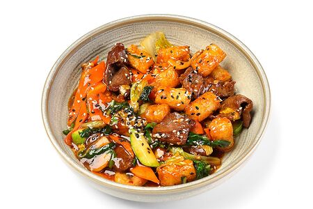 Картошка с говядиной и овощами вок