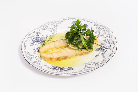 Севрюга с душистыми травами и фенхелем