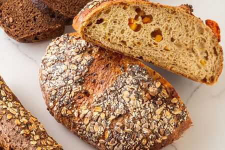 Тартин тыквенный с заварной полбой и сыром Мимолет (половина)