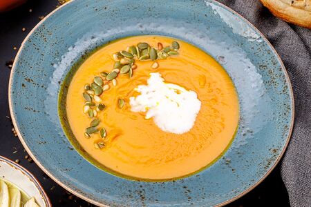 Тыквенный крем-суп