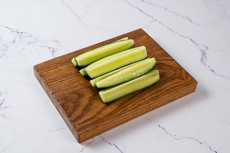 Огурцы свежие