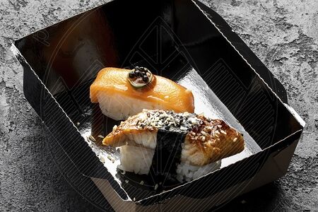 Суши с креветкой