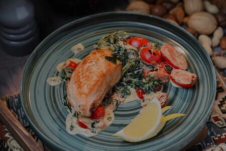 Стейк из лосося