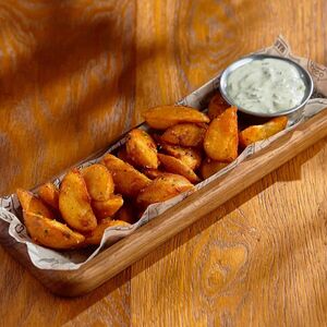 Картофель Айдахо с соусом Тартар