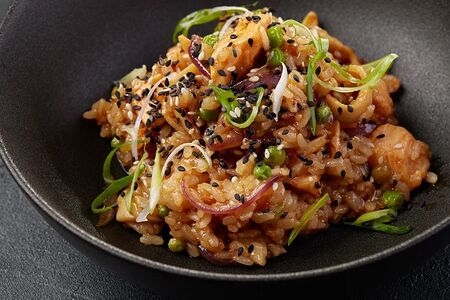 Японский рис с морепродуктами в Терияки 