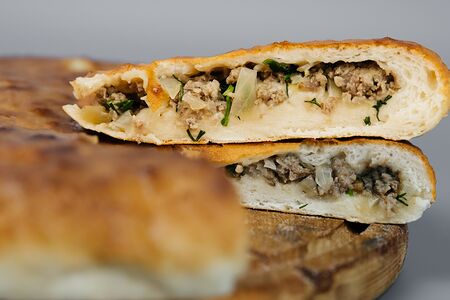 Осетинский с фаршем