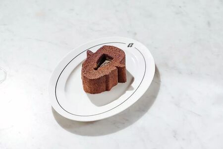 Шоколадный мусс с вишней