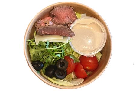 Салат-боул с ростбифом