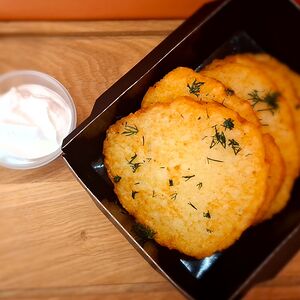 Драники со сметаной