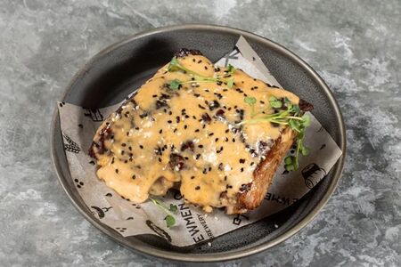 Ребра в орехово-сливочном соусе