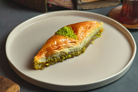 Турецкая пахлава с фисташками