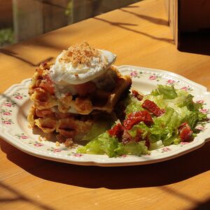 Вафля с лососем