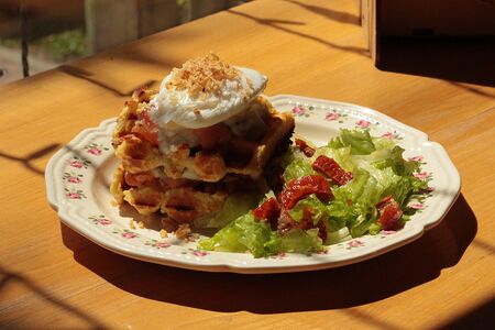 Вафля с лососем