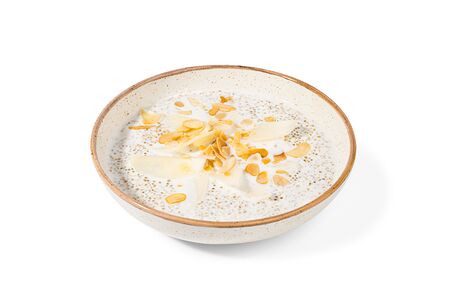 Каша из киноа с грушей и карамелью