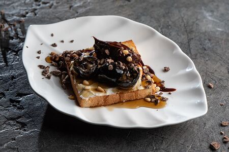 Бриошь Шоколад и Грецкий орех 