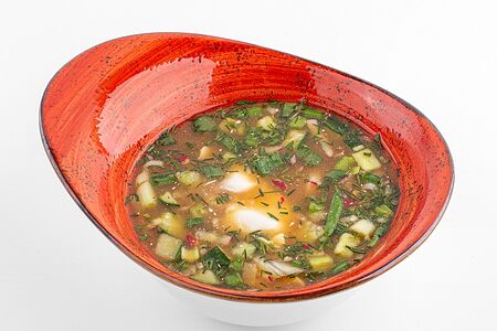 Окрошка на квасе с колбасой и редисом