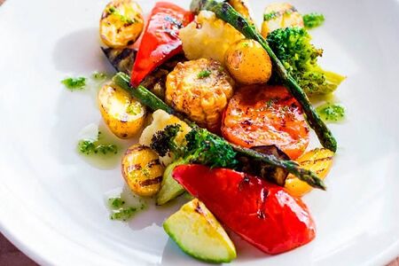 Молодые овощи гриль