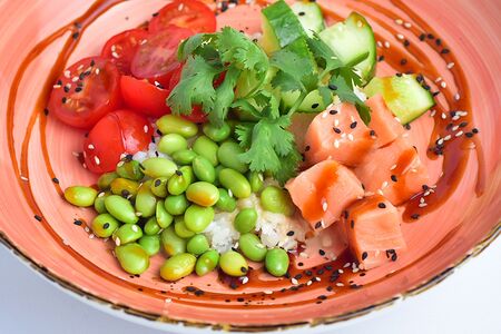 Поке с лососем