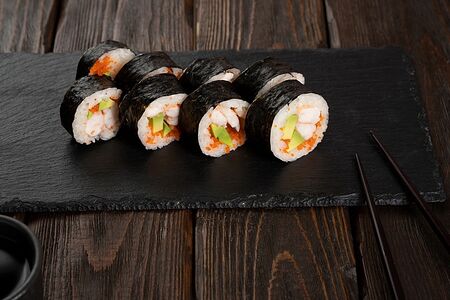 Футомаки Креветка-авокадо 