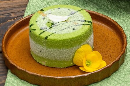 Лаймовый муссовый десерт 