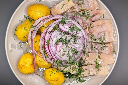 Селёдка с картофелем 
