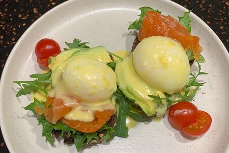 Яйца Бенедикт с лососем
