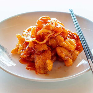 Свинина в кляре в кисло-сладком соусе Гобаожоу