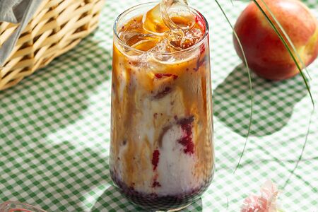 Латте Ягодный Пломбир cold