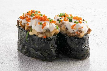 Запеченные суши с вешенками и трюфелем (2 шт)