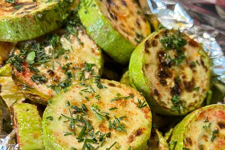 Кабачки на мангале 