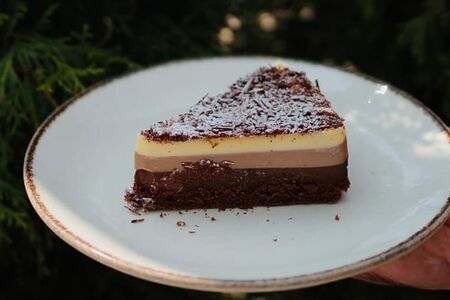 Три Шоколада